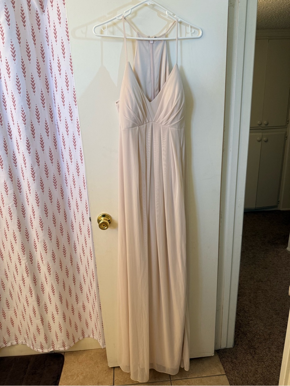 Elegant Women's Pale Blush Maxi Dress with V-Neck